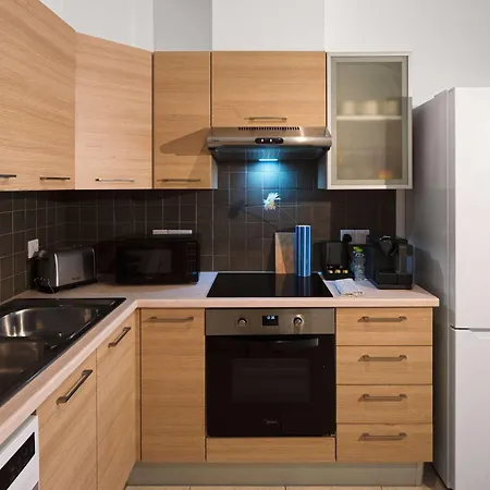 Modern 2br With Pool & Balcony In Kiti