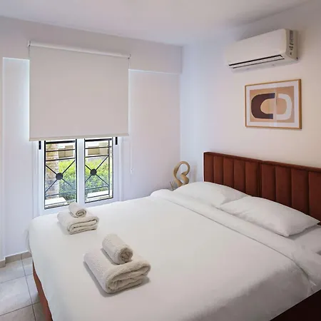 Apartmán Modern 2br With Pool & Balcony In *